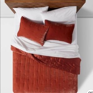 Velvet Tufted Stitch Quilt - Opalhouse